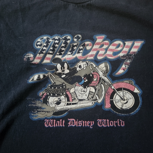Vintage 90's Mickey Mouse T Shirt. - Picture 3 of 7